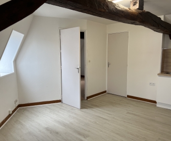 Location Appartement 2 pièces Saint-Pol-sur-Ternoise (62130) - rue Edmond Edmont à St pol sur Ternoise